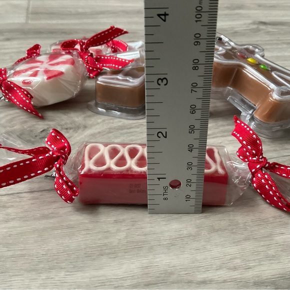 Pier 1 Lot of 6 scented Christmas Soap, gingerbread, peppermint, brownie scented - Picture 12 of 16